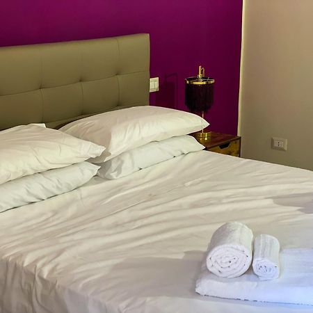 Louma Rooms Bari Exteriör bild