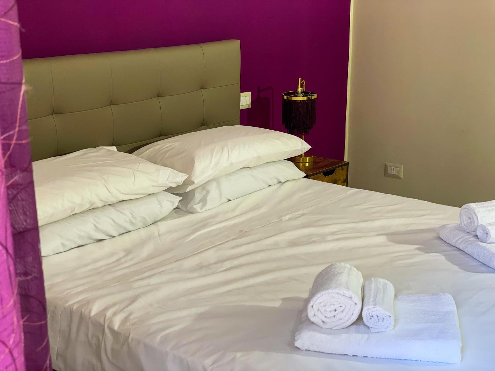Louma Rooms Bari Exteriör bild