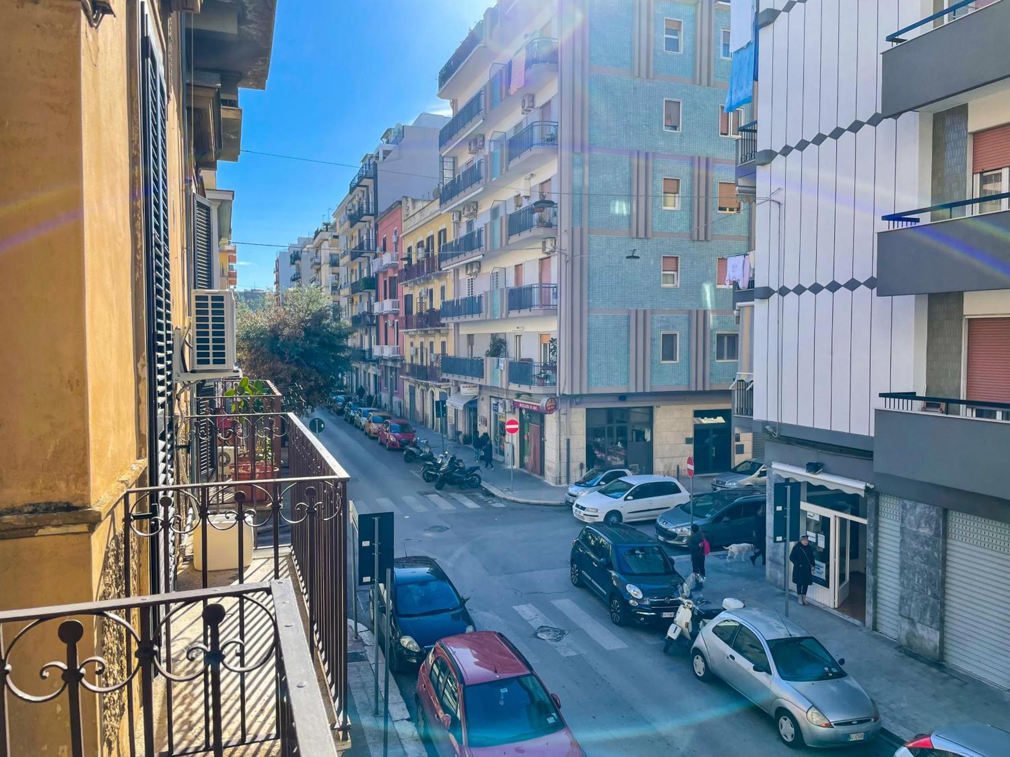 Louma Rooms Bari Exteriör bild